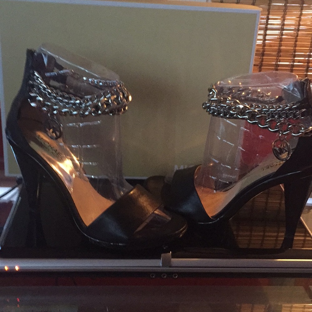 Women shoes